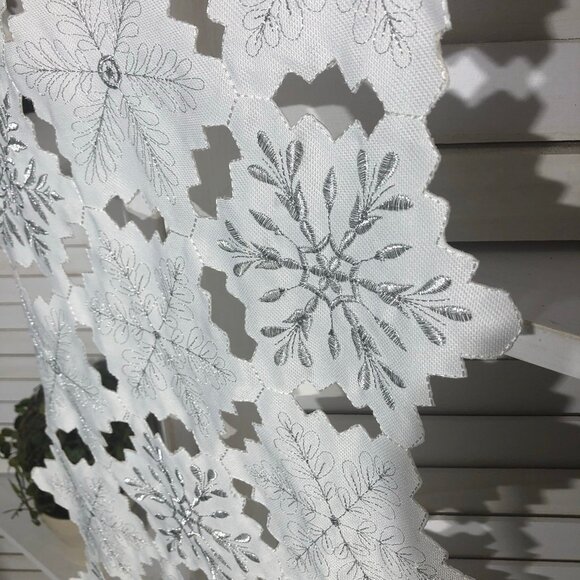 Christmas Holiday Table Runner Embroidered Snowflakes Cutwork Edges White/Silver - Picture 9 of 16